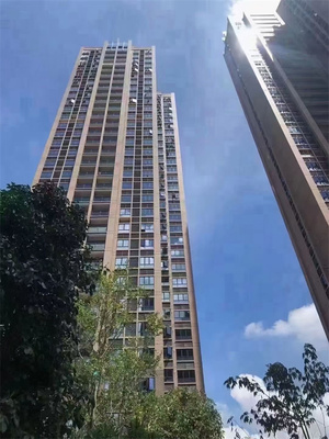 凤岗雁田花园小区,6米复式,双层总面积160平,总价115万,通天然气