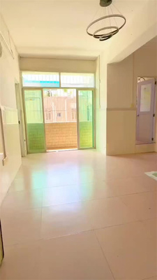 西乡坪洲地铁口附近,两房两厅总价90多万,原始户型,大仟里对面